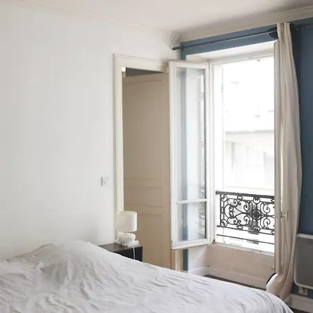 Charming Batignolles Near Montmartre * Paris